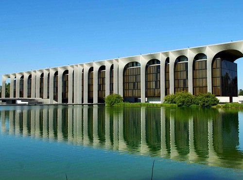 Palazzo della casa editridce Mondadori, 1970